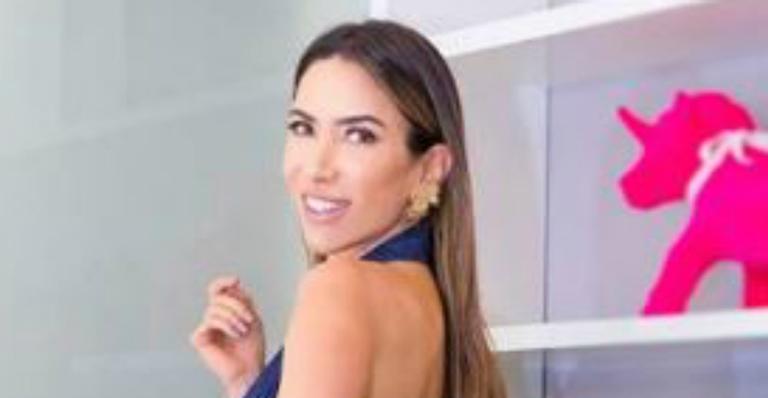 Mãe de três, Patricia Abravanel surge em vestido transparente e exibe curvas: ”Rainha”