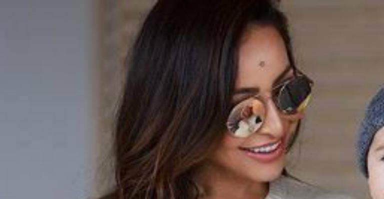 Sabrina Sato encanta fãs com fofura de Zoe e questiona: ”Está ficando a cara da mamãe?”
