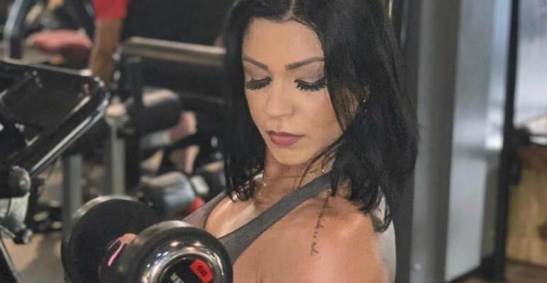 Filha de Gretchen exibe corpo escultural e bumbum gigantesco impressiona: ”115 centímetros”
