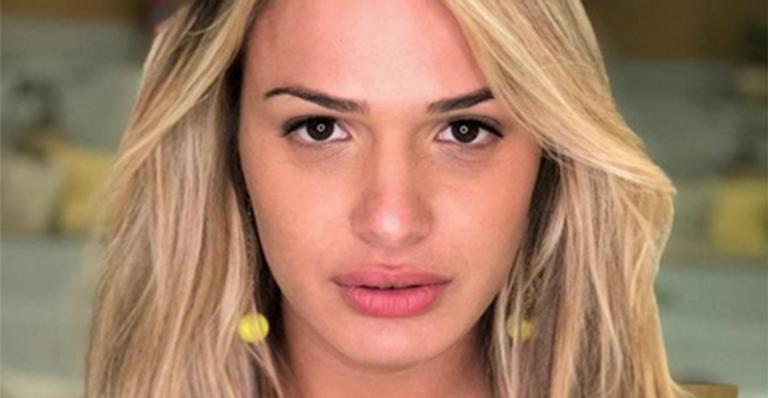 Glamour Garcia supera crise no relacionamento e comemora aniversário ao lado do namorado