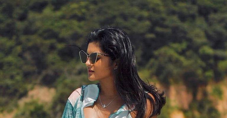 Mileide Mihaile posa com biquíni ousado e exibe corpo perfeito: ”Poderosa”