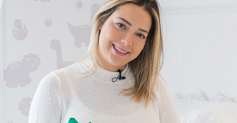 Carol Dantas se emociona com troca de carinho dos filhos: ”Me faz sorrir todos os dias”