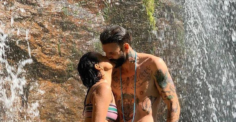 Gleici Damasceno declara todo o seu amor por Wagner Santiago em clique romântico: “Te amo”