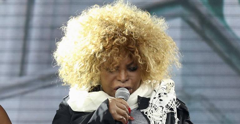 Elza Soares faz pocket show em evento teste do Rock in Rio
