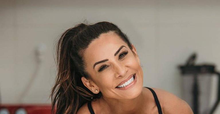Scheila Carvalho celebra seu aniversário com vista paradisíaca: “Vou ali comemorar a vida”