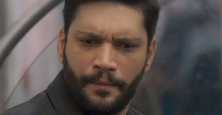 Bom Sucesso: Diogo provoca acidente grave e mata personagem que esconde segredo