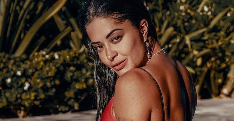 Afastada da dança, Aline Riscado volta a fazer aulas e se emociona: ”É uma terapia”