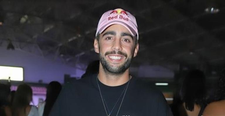 Pedro Scooby rompe o silêncio sobre relação com Anitta e suposta relação homossexual
