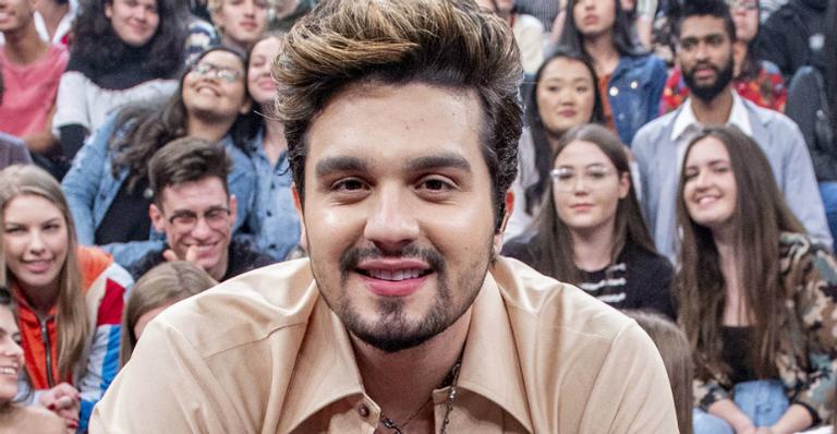 Luan Santana divide raríssimo clique com seu pai e faz bela homenagem de aniversário