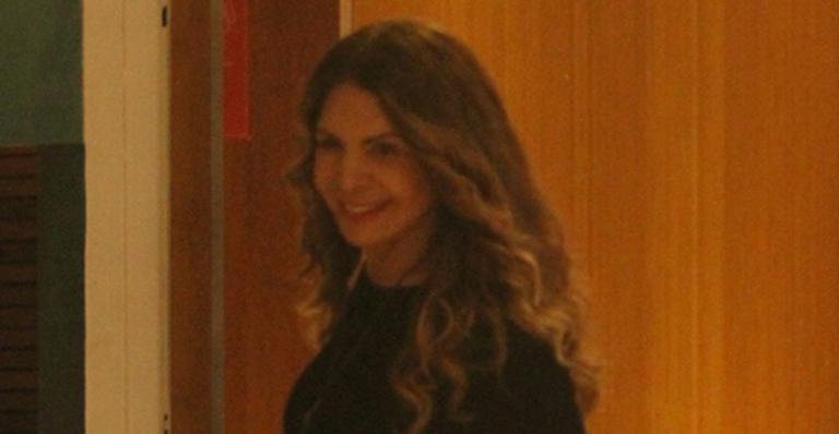 Filho de Elba Ramalho e Maurício Mattar faz rara aparição pública com a mãe
