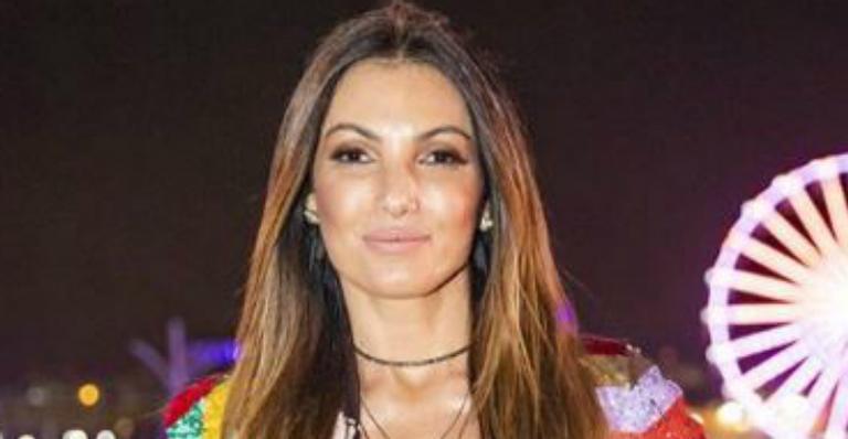 Patrícia Poeta faz raríssima aparição com filho gato e beleza surpreende web