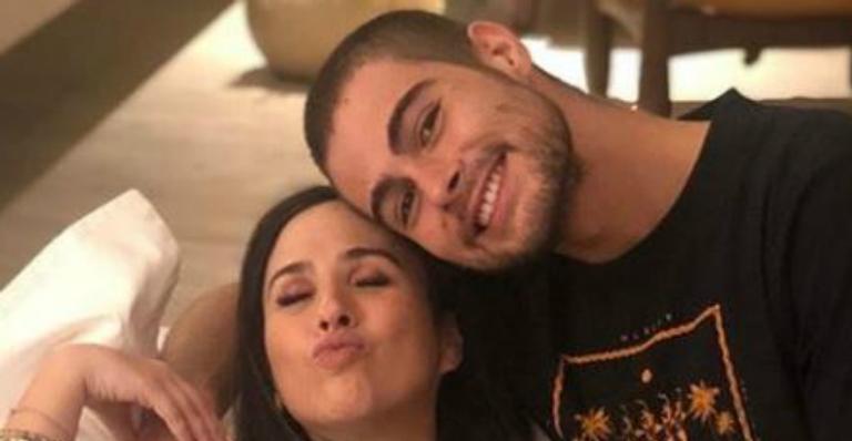 Tatá Werneck exibe barrigão no limite em momento romântico com Rafael Vitti