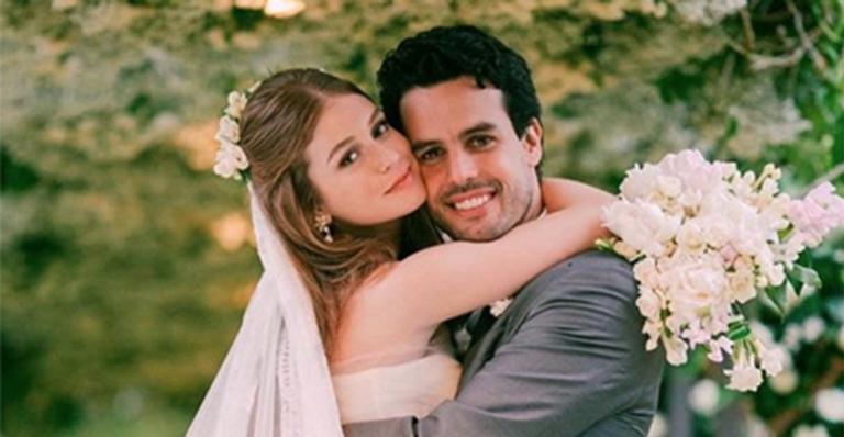 Marina Ruy Barbosa completa 2 anos de casamento e se declara