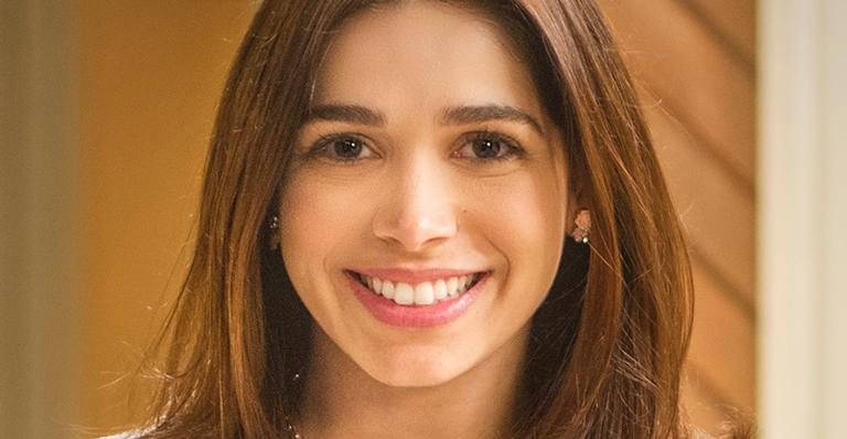 Filho de Sabrina Petraglia rouba a cena em foto do batizado