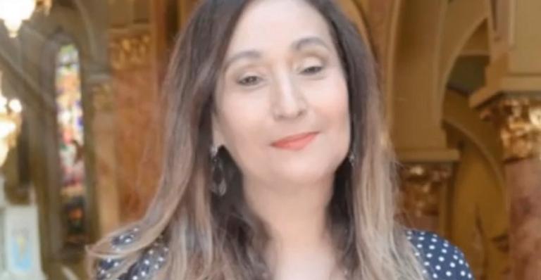 Sonia Abrão é hospitalizada e gera preocupação com estado de saúde