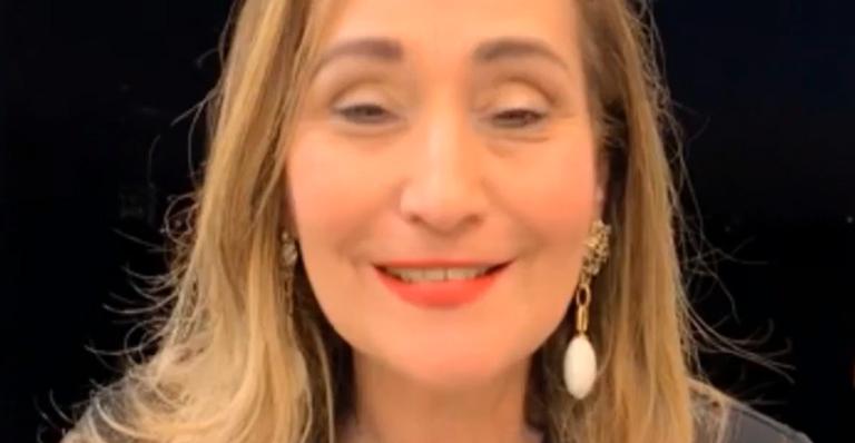 Estado de saúde de Sonia Abrão é esclarecido após susto: ”Dois litros de soro e três tipos de antibióticos”