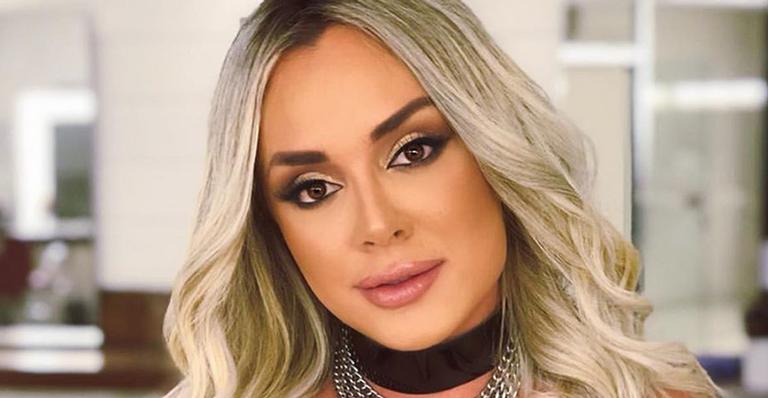 Com biquíni fio-dental, Juju Salimeni faz topless em beira de piscina e deixa fãs babando