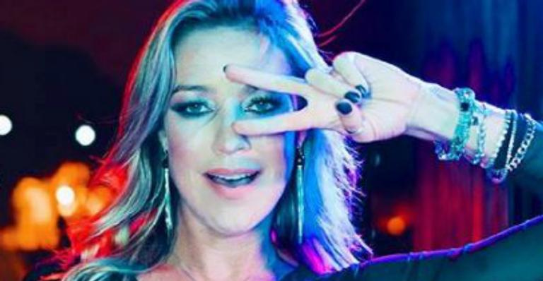 Mãe de três, Luana Piovani arrasa em look transparente e chama a atenção nas redes