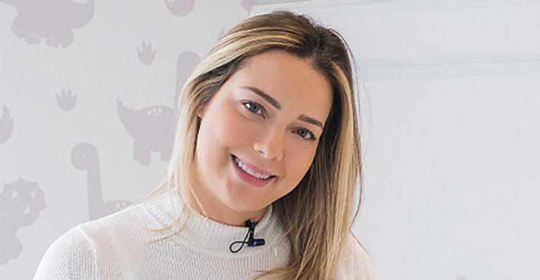 Carol Dantas encanta seguidores com novo clique fofo de Valentin