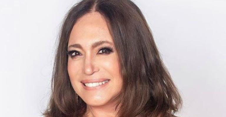 Repaginada! Susana Vieira renova o visual para o fim de ano e surpreende fãs: ”Cachos novos”