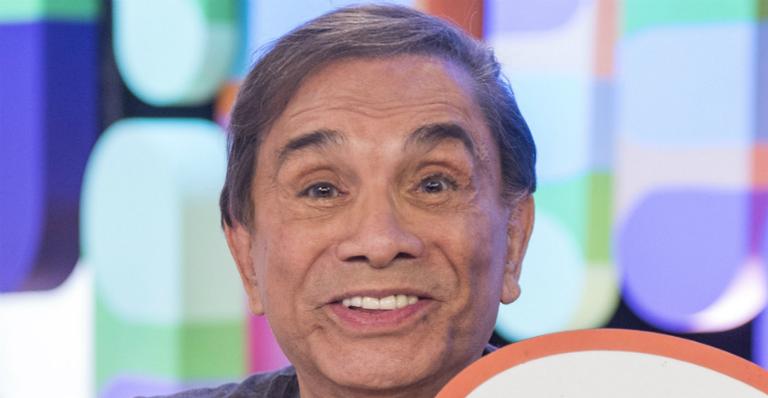 Filha gata de Dedé Santana posa com biquíni micro e ostenta corpão nas redes