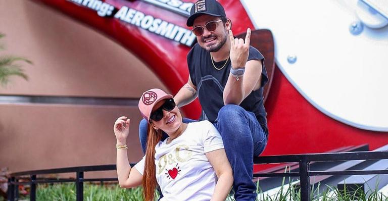 Maiara dá ‘tênis rastreador’ para Fernando e avisa: ”Onde pisar eu tô sabendo”
