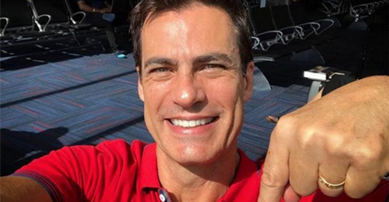 Carlos Casagrande impressiona em antes e depois de seu primeiro tratamento no rosto