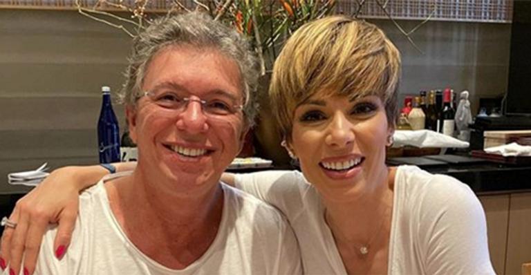 Boninho surpreende com declaração de amor para Ana Furtado
