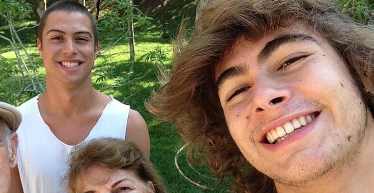 Irmão de Rafa Vitti faz textão para sobrinha recém-nascida e emociona: ”Chorei de alegria”