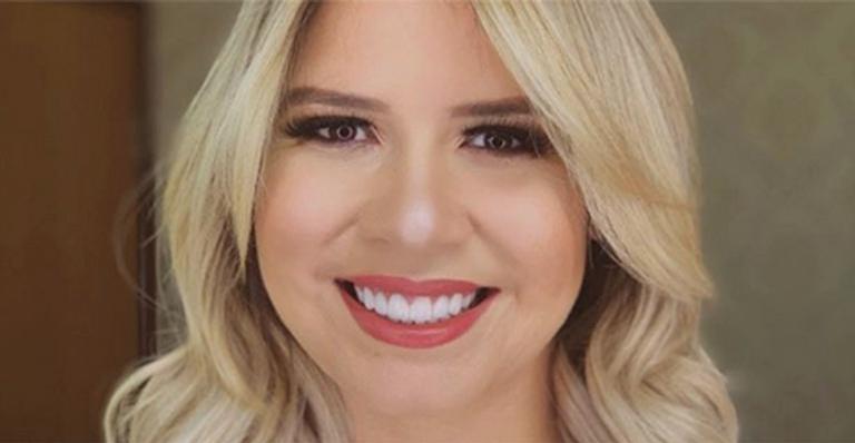 Marília Mendonça exibe barrigão de grávida e fala do filho: ‘Chegou na voadora’