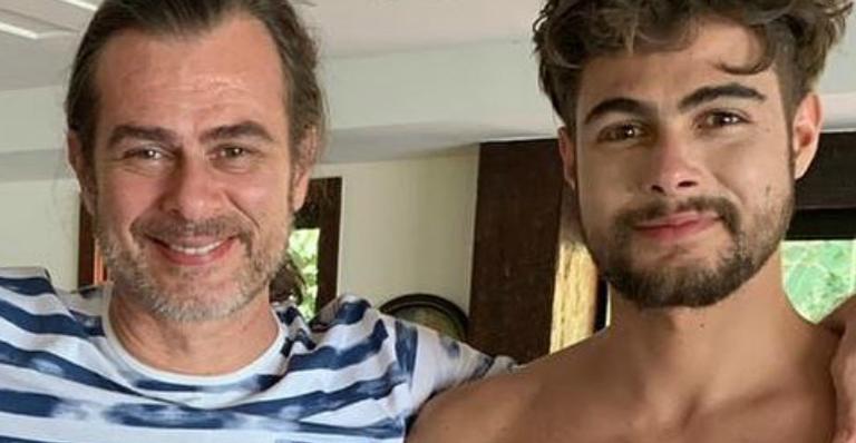 João Vitti celebra chegada da neta com close no rosto da bebê: ”Aspecto sereno de vitoriosa”