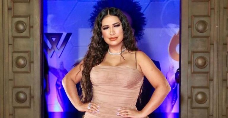 Após duas semanas, Simone mostra resultado da dieta rigorosa e brinca: ”Nada fácil”