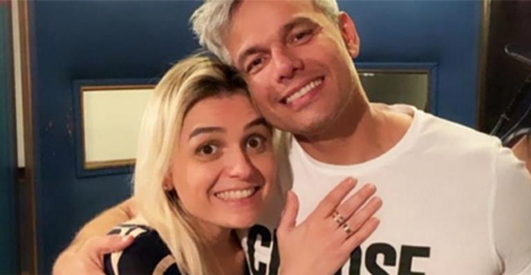 Otaviano Costa provoca os fãs ao prometer novo projeto com Monica Iozzi