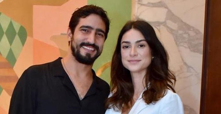 Em lua de mel, Thaila Ayala compartilha fotos de viagem romântica com Renato Goés