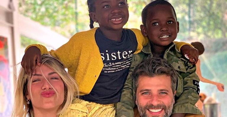 Giovanna Ewbank faz tatuagem em homenagem aos filhos com Bruno Gagliasso: ”Coisa mais linda”