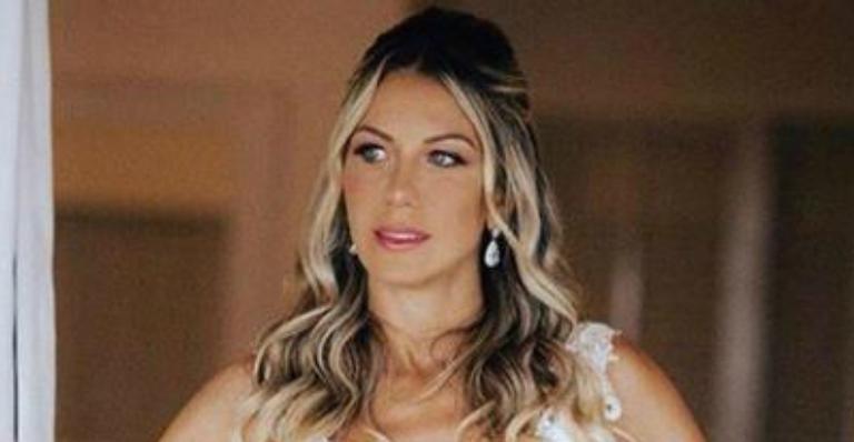 Recém-casada, Bárbara Coelho revela detalhes do deslumbrante vestido e surpreende web
