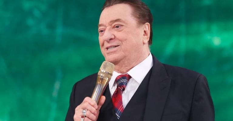 Raul Gil emociona fãs ao falar sobre doença: ”Rezei a noite toda”