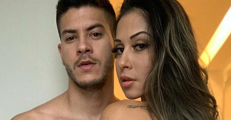 De biquíni, Mayra Cardi deixa seguidores boquiabertos ao exibir barriguinha seca: ”Que corpo é esse?”