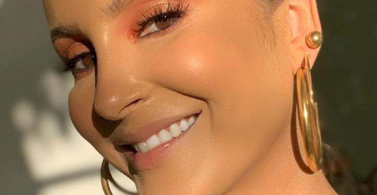 Claudia Leitte mostra rostinho da filha e cor dos olhos surpreende