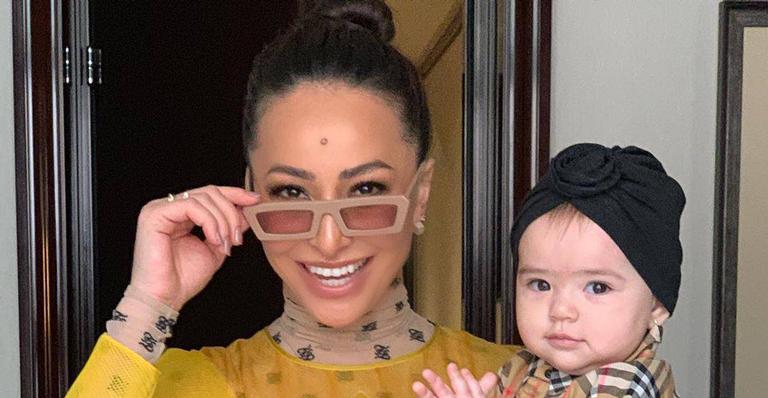 Sabrina Sato encanta a web ao mostrar momento fofo de Zoe com a avó Kika Sato