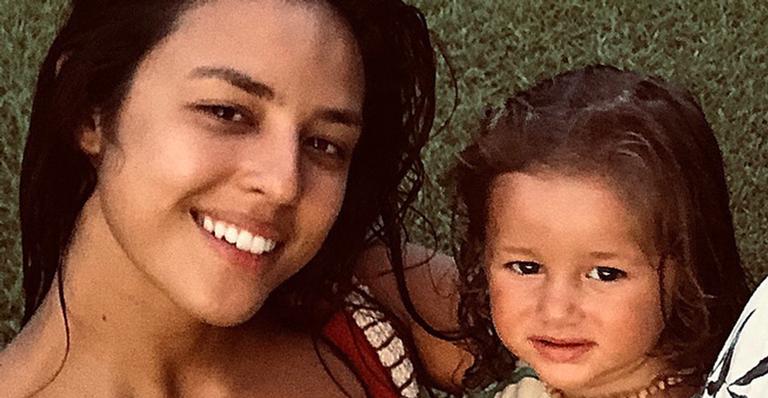 Fofura! Yanna Lavigne flagra Madalena vestida de Elsa e encanta web: ”Que princesa mais linda”