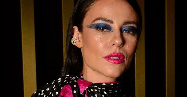 Paolla Oliveira ostenta look orçado em R$ 20 mil e impressiona