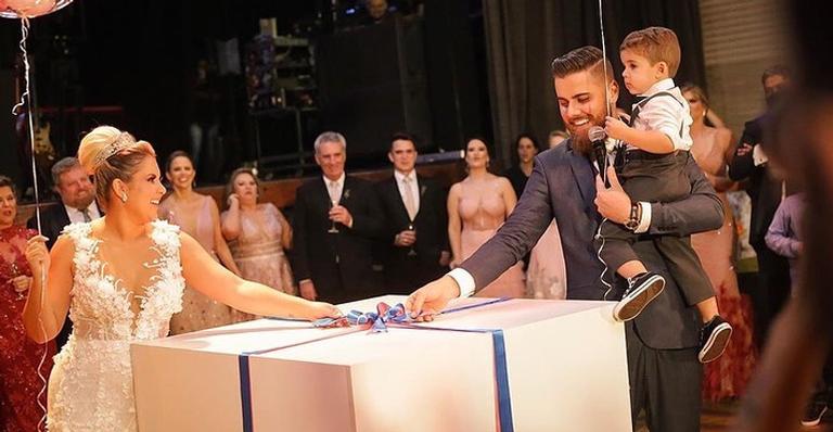 Zé Neto surpreende e revela sexo do segundo filho na festa de casamento