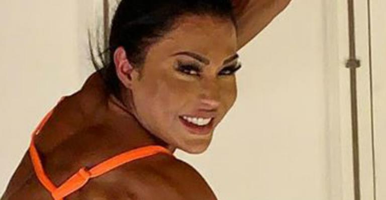 Elástica, Gracyanne Barbosa faz pose ousada de alongamento e impressiona
