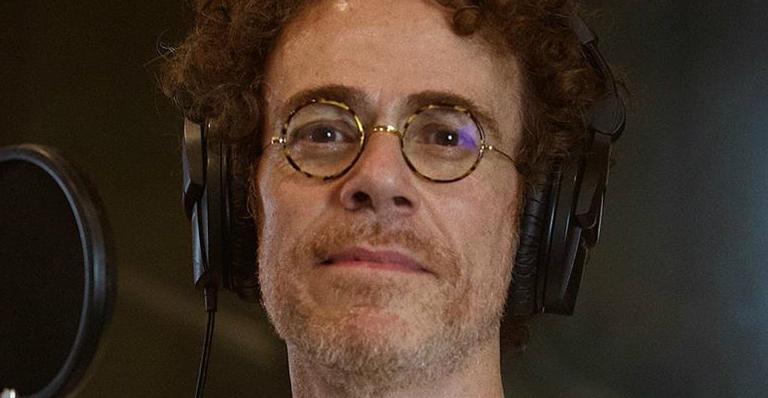 Nando Reis esclarece suposto ”piti” em avião: ”Me recuso a aceitar”
