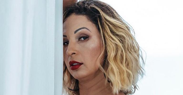 Valesca Popozuda eleva temperatura ao surgir em foto sensual na web: ”Esplêndida”