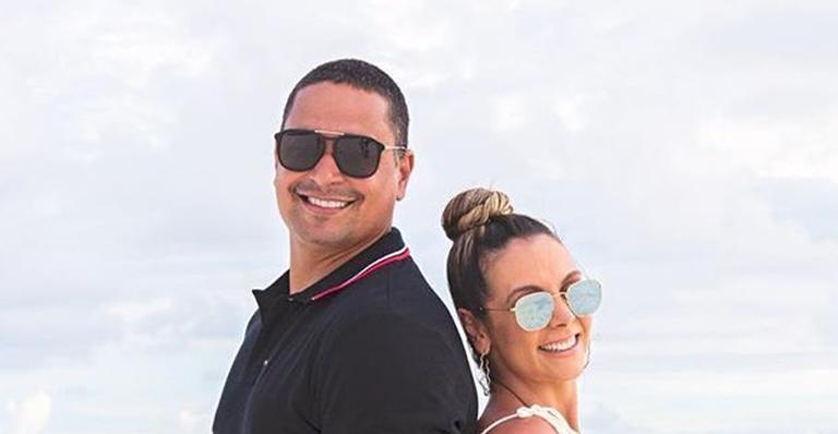 Nas Maldivas, Carla Perez recebe massagem de Xanddy e se derrete: “Incrível demais”