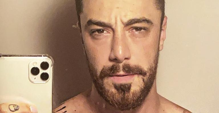 Felipe Titto se livra de bengalas e comemora melhora nas redes sociais