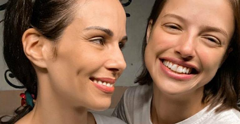 ‘A Dona do Pedaço’: Ana Furtado e Agatha Moreira posam juntas e entregam detalhes