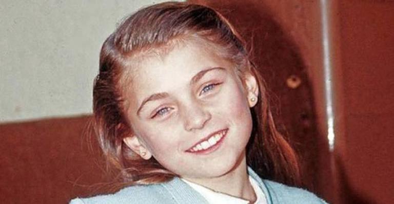 Lembra dela? Ludwika Paleta posa com o filho de 20 anos em foto raríssima e beleza choca fãs
